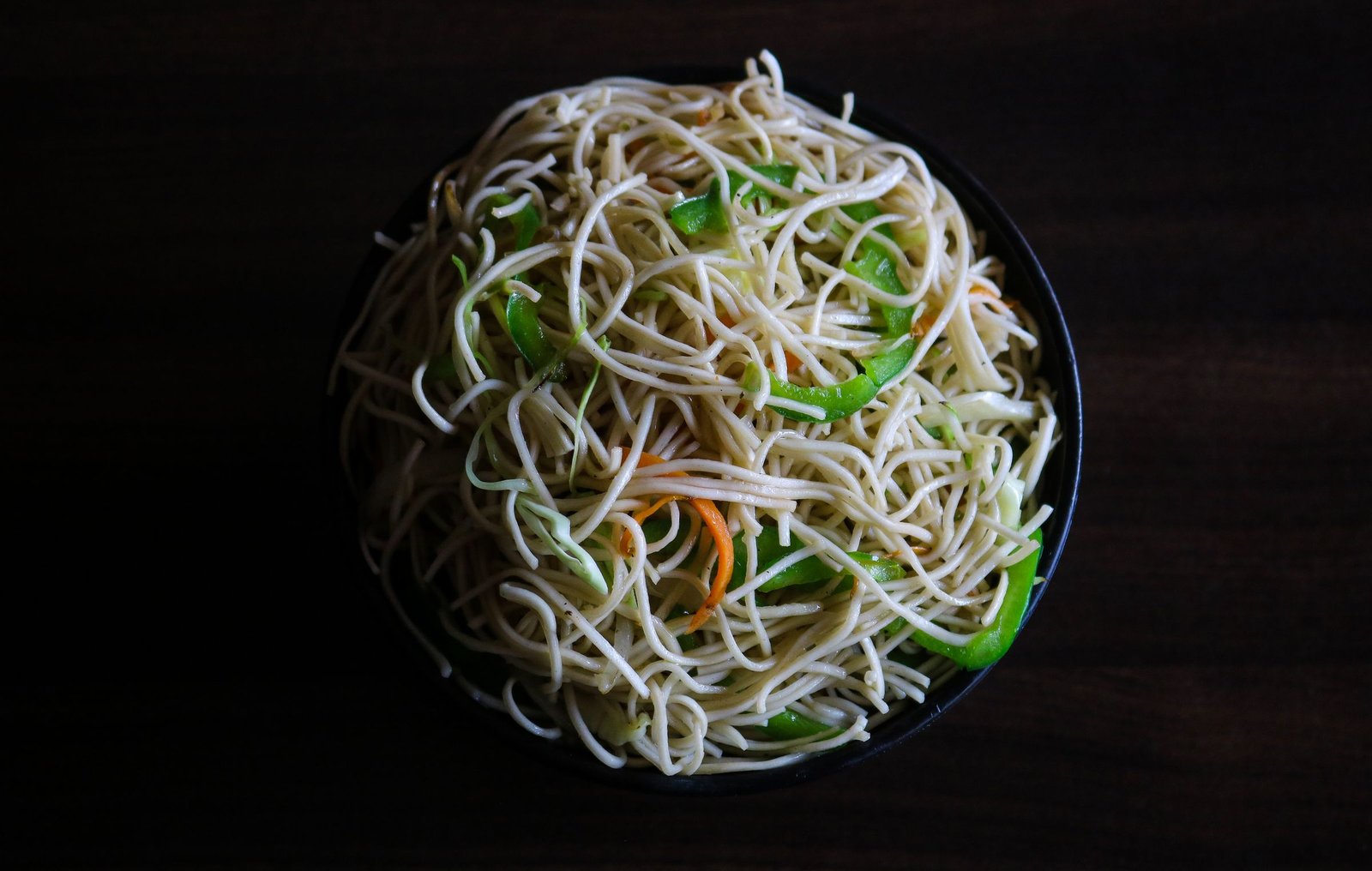 Indian-style Hakka noodles with vegetables